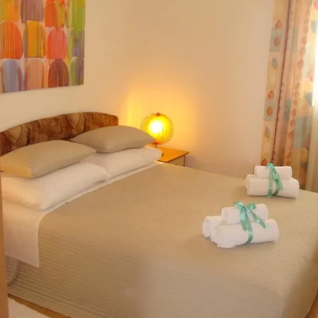 Apartamento Kamelija