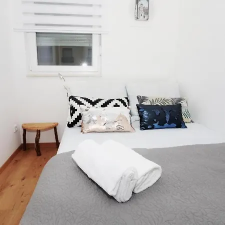 Apartman Kamelija